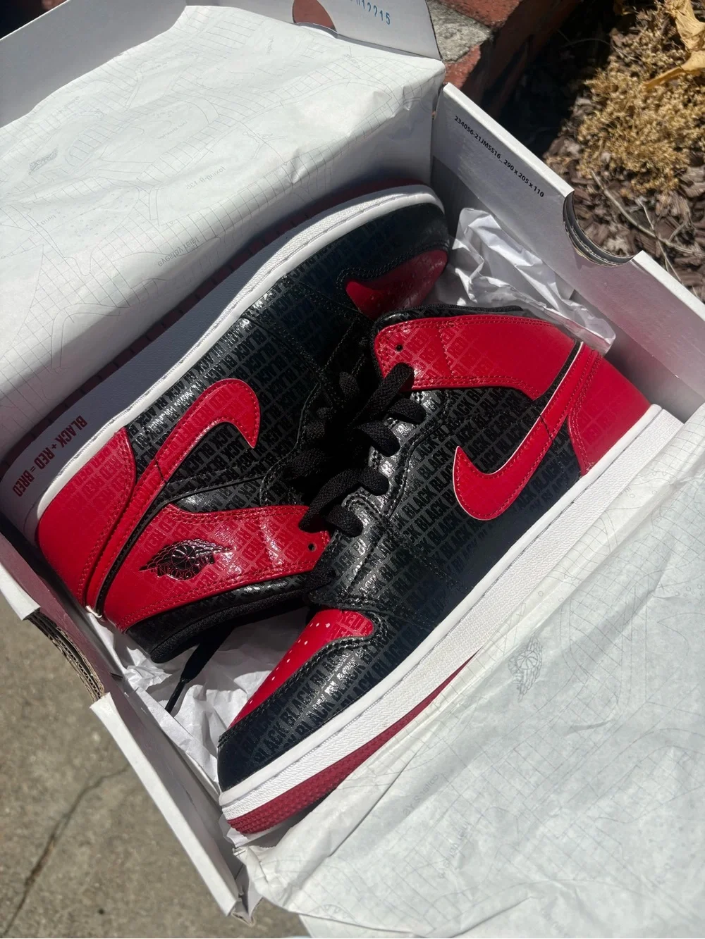 Jordan Retro 1 Mid Kids Black and Red Sneakers